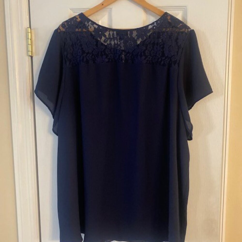 Torrid Women's Dark Navy Sheer Lace Sexy Short Sleeve Top Blouse Size 4/4X/26W